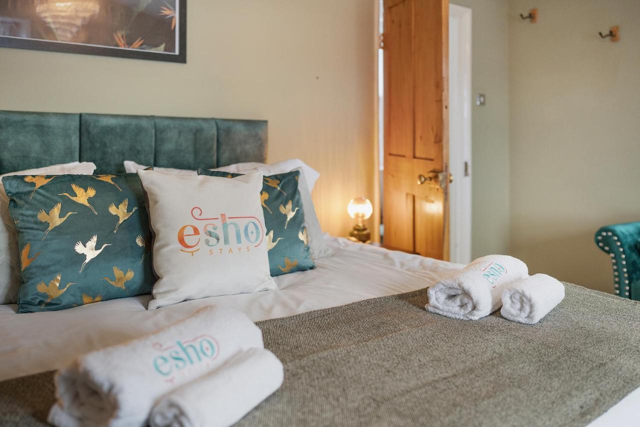 גלוסטר 4 Bedroom Home With Garden, Game Room, Parking- Esho Stays מראה חיצוני תמונה